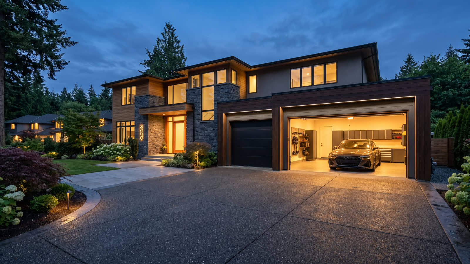 A finished garage door in Oakville